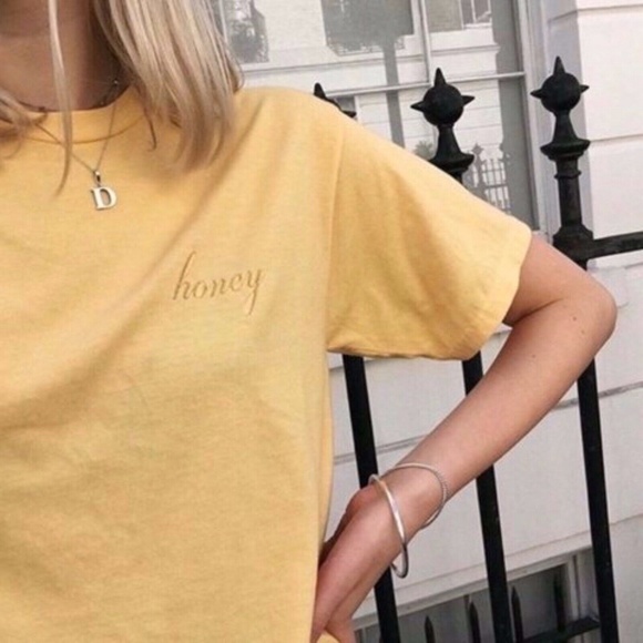 Brandy Melville Tops - BRANDY MELVILLE "honey" tee!